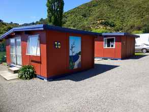 Exterior 4 Waikawa Bay Holiday Park