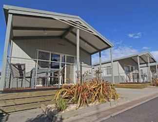 Exterior 2 Apollo Bay Holiday Park