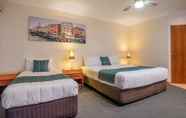 Bedroom 3 Aspley Carsel Motor Inn