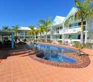 Swimming Pool 3 Reef Adventureland Motor Inn