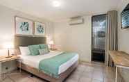 Kamar Tidur 3 Bayview Beachfront Apartments