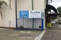 Luar Bangunan Zorba Motel