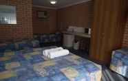 Kamar Tidur 4 Bega Southtown Motor Inn