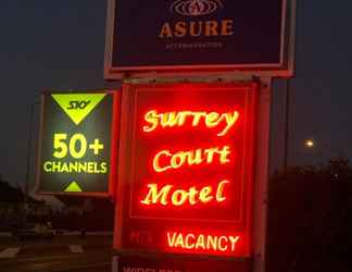 Bangunan 2 Surrey Court Motel