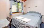 Kamar Tidur 3 Albury Gardens Tourist Park