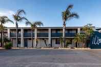 Exterior Sails Geraldton Accommodation