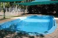 Kolam Renang Batchelor Holiday Park