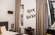 ห้องนอน 3 The Lucky Hotel