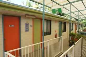 Exterior 4 Coolum Budget Accommodation