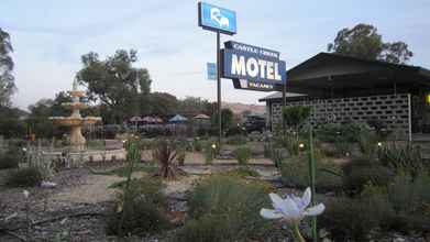 Bangunan 4 Castle Creek Motel