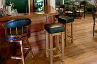 Bar, Kafe dan Lounge Giants Table and Cottages