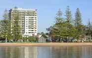 Bangunan 2 Proximity Waterfront Apartments