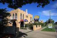 Exterior Bell Tower Motor Inn