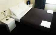 Kamar Tidur 2 Lockleys Hotel