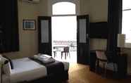 Kamar Tidur 5 The Grand Hotel Newcastle