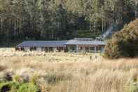 Exterior Forest Walks Lodge