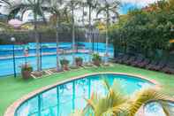 Swimming Pool Brisbane Backpackers Resort - Hostel