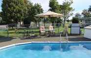 Swimming Pool 2 Wairoa Motel