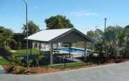 Kolam Renang 4 Barcaldine Country Motor Inn