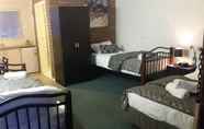 Kamar Tidur 6 Tuncurry Motor Lodge