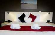 Bedroom 5 Haast River Motels & Holiday Park