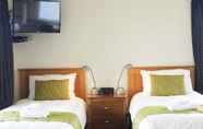 Bedroom 6 Haast River Motels & Holiday Park