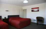 Bedroom 2 Mount Hutt Motels