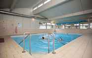 สระว่ายน้ำ 7 Leisure Ville Holiday Centre