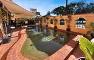 Swimming Pool 2 Adobe Motel