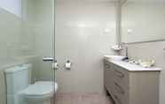 Toilet Kamar 4 River Motel