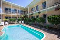 Swimming Pool Jasmine Lodge Motel