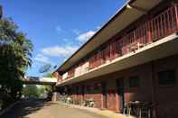 Exterior Centenary Motor Inn