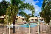 Swimming Pool The Western Heritage Motor Inn