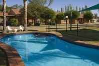 Swimming Pool Murrayland Holiday Apartments