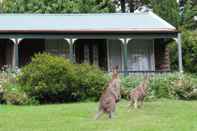 ภายนอกอาคาร Cedar Lodge Cabins