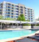SWIMMING_POOL Signature Waterfront Apartments