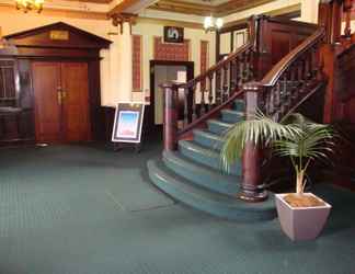 Lobby 2 Grand Hotel, Whangarei