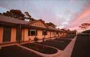 Exterior 4 Sundowner Motel Hotel