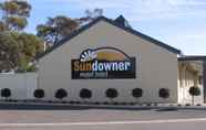 Bangunan 7 Sundowner Motel Hotel