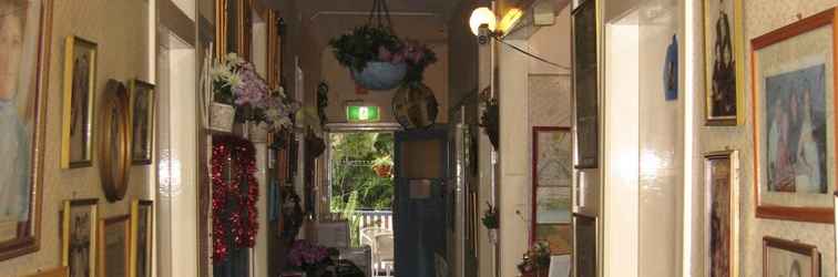 Lobby Annies Shandon Inn