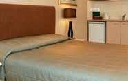 Kamar Tidur 7 Cornwall Park Motor Inn