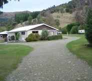 Exterior 4 Kelceys Bush Farmyard Holiday Park