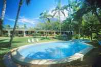 Swimming Pool Villa Marine Holiday Apartments