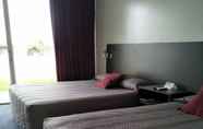 Kamar Tidur 4 Country Roads Motor Inn Dysart