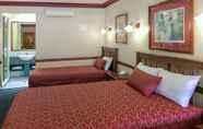 Kamar Tidur 4 Dalby Homestead Motel