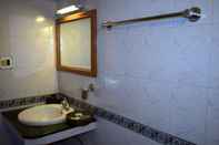 Toilet Kamar Welcome Hotel at Gulmarg