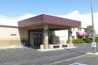 Exterior Red Roof Inn Grand Junction