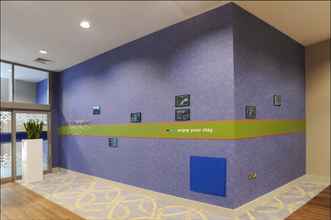 Lobby 4 Hampton By Hilton Newcastle