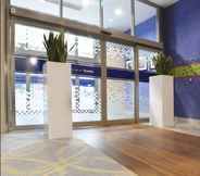 Lobby 3 Hampton By Hilton Newcastle