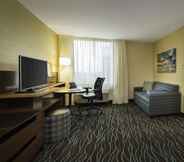 Common Space 7 Fairfield Inn & Suites by Marriott Calgary Downtown